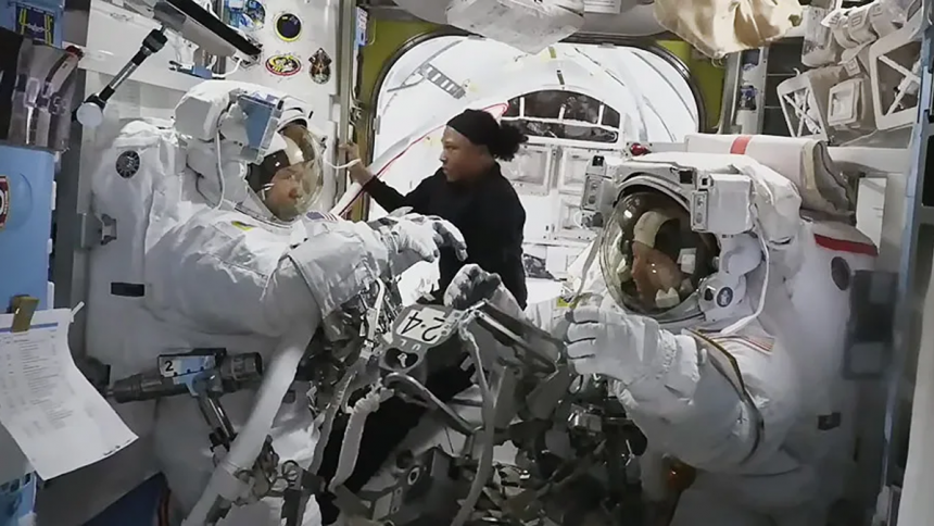 Nasa's Iss Spacesuit Situation Worsens