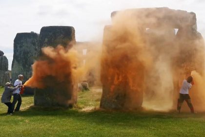 'stop The Oil' Activists Vandalize Stonehenge