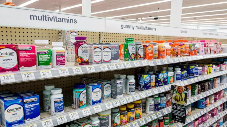 Study Shows Daily Multivitamin Supplements Don't Extend Life