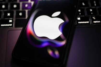 Iphone 16 Design Leaked, New M4 Macbook Pro, Apple's Open