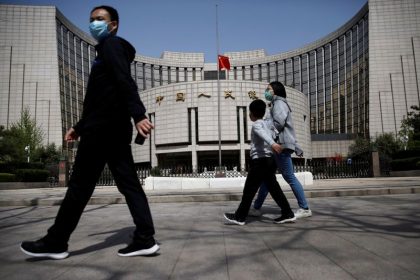 China Cuts Short Term And Long Term Interest Rates