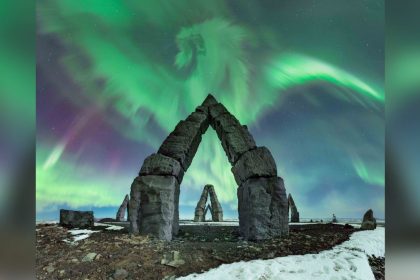 Dragon Shaped Aurora And "the Scream Of A Dying Star" Are