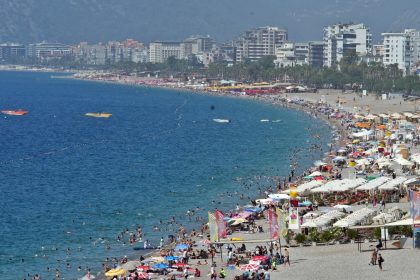Rising Costs Push Turkish Holidaymakers Abroad For Off Peak Season