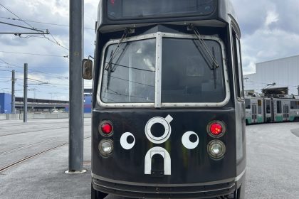 Some Boston Subway Cars Now Equipped With Moving Eyes